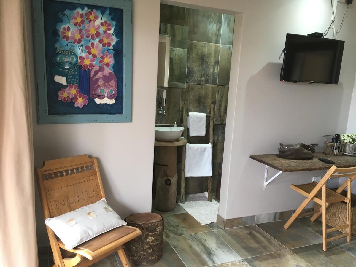Log Inn Ист-Лондон Экстерьер фото